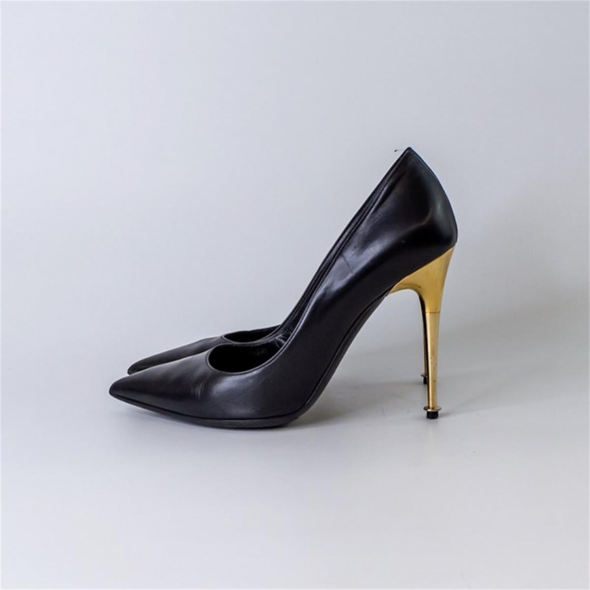 Christian louboutin tom ford deals